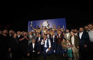 Kaş Belediyesi 1.Yağlı Güreşleri’nde başpehlivan...