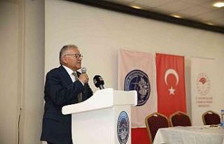 Kayseri Büyükşehir 3 bin 200 koyunun dağıtımına...