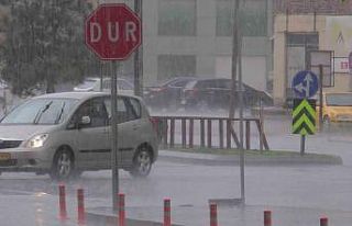 Kayseri’de sağanak yağış etkili oldu