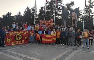 Kayserililerden final maçında destek