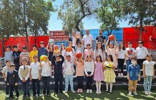 Keçiören Belediyesince atık pil toplayan okullar...