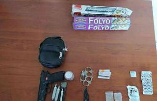 Keşan’da şok denetimlerde silah ve uyuşturucu...