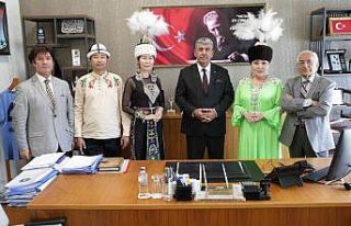 Kırgızistanlı sanatçılar Kütahya’da