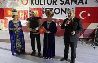 Kırgızistanlı sanatçılardan konser