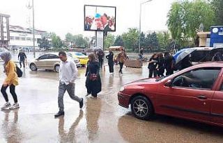 Kırıkkale’de sağanak yağış ve dolu etkili...