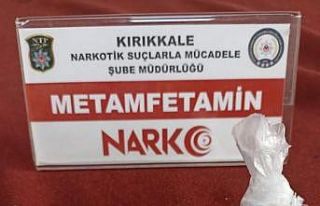 Kırıkkale’de uyuşturucu madde ile yakalanan şahıs...