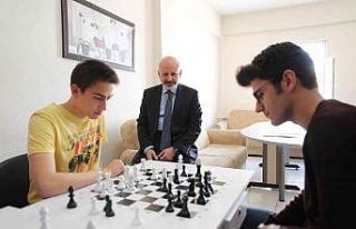 Kocasinan’da ilkokullar arası ödüllü satranç...