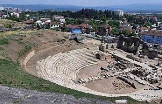 Konuralp’te tarihi mesai