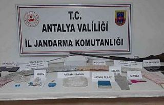 Köpek kulübesinden bile uyuşturucu çıktı