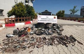 Köy evlerinden hırsızlık yapan şüpheliler yakalandı