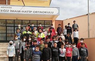 Köyceğiz’de polislerden öğrencilere eğitim