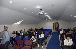 Köyceğiz’de yüksekokul öğrencilerine “Yaşlılarda...