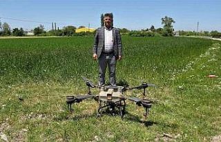 Köylüler dron aldı tarlasını ilaçlatmak isteyen...