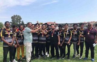 Kriket Türkiye Şampiyonu Uluslararası Ömer Halisdemir...