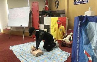 Kuşadası’nda cankurtaran adayları yoğun bir...