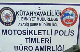 Kütahya’da bir araçta ruhsatsız tabanca ele geçirildi