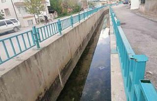 Kütahya’daki sulama kanalı temizlendi