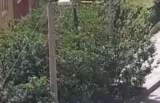 Maddi hasarlı kaza yapan kadın sürücü sinir krizleri...