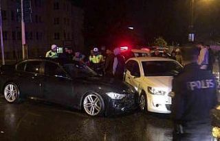 Maltepe’de, 1 kişinin yaralandığı kaza sonrası...