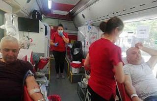 Manyas’ta kan bağışına yoğun ilgi