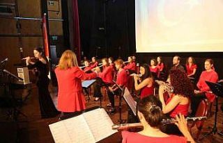Marmara Flüt Orkestrası’nın Gölcük Marşı...