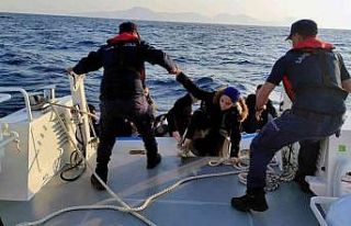 Marmaris açıklarında 9 göçmen kurtarıldı