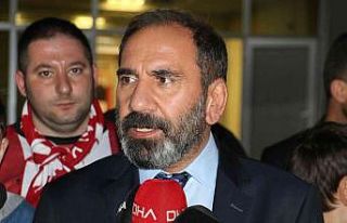 Mecnun Otyakmaz: “Final maçına tüm Sivaslıları...