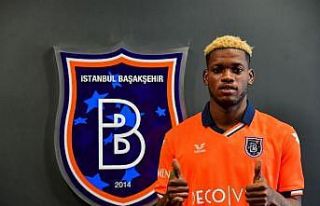 Medipol Başakşehir: "Kulübümüz, bonservisi...