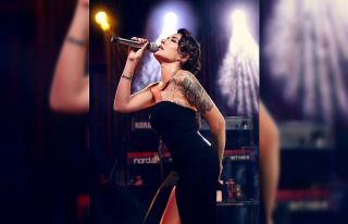 Melek Mosso, festivalde Mersinli hayranlarıyla buluşacak