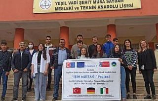 Meslek lisesi öğrencileri Avrupa yolunda