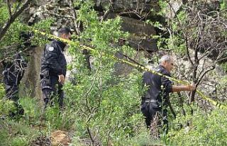 Mezarlıkta eski sevgilisini bıçaklayan şahıs...