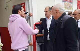 MHP İl Başkanı Öz, Çiftlikköy’de vatandaşların...