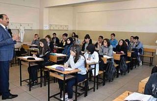 Milli Eğitim Müdürü Gün’den öğrencilere altın...
