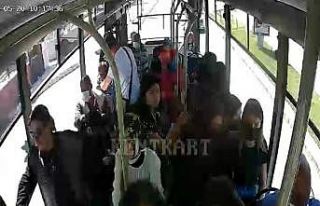 Minibüs ambulansa dönüştü, hastalanan yolcu hastaneye...