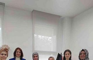 Minik ellerden yüreklere dokunan hareket