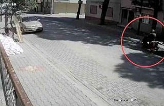 Motosiklet üzerinde kalp krizi geçiren yaşlı adam...