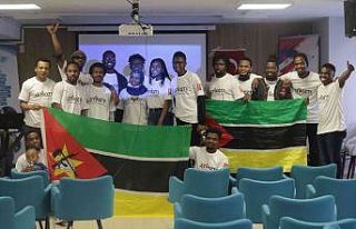 Mozambikli Başkan Danilo Eskişehir’deki Afrikalıları...