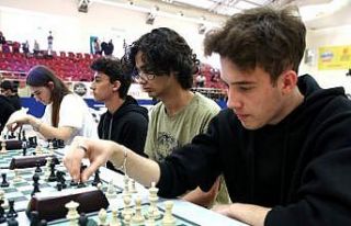 Öğrenciler en iyi hamle için mücadele etti