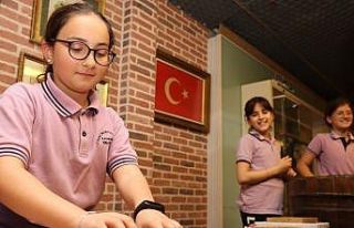 Öğrenciler İbrahim Müteferrika Kağıt Müzesi’nde...