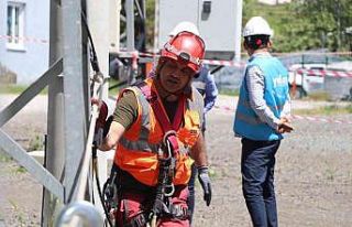 Öğrencilere VR gözlüklü iş sağlığı ve güvenliği...