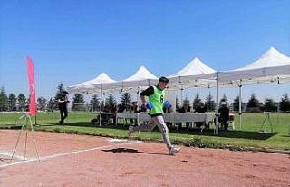 Orman işçisi olabilmek için ter döktüler