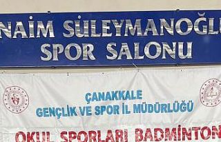 Osmangazili badmintoncular birincilik kürsüsünde