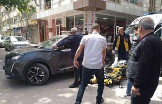 Otomobil ile motosiklet çarpıştı: 1 yaralı