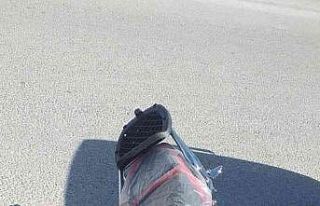 Otomobille çarpışan motosikletin sürücüsü yaralandı