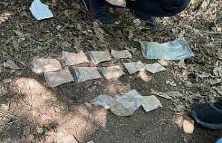 Otoyol kenarında uyuşturucu satışına polisten...