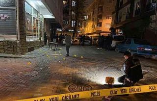 (ÖZEL)Zeytinburnu’nda sokak ortasında silahlı...