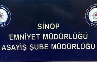 Park halindeki araçtan 22 bin TL değerinde altın...