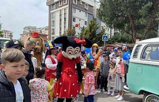 Pendik’te çocuklara bayram sürprizi