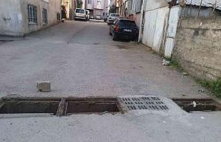 Pes doğrusu...Hırsızlar mazgalları çaldı