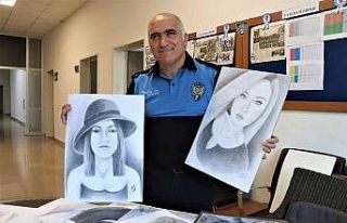 Ressam polis, 20 sergi açtı
